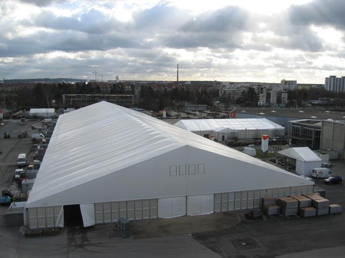 30x50アルミニウム フレームの耐火性の屋根カバーが付いている屋外の倉庫のテント