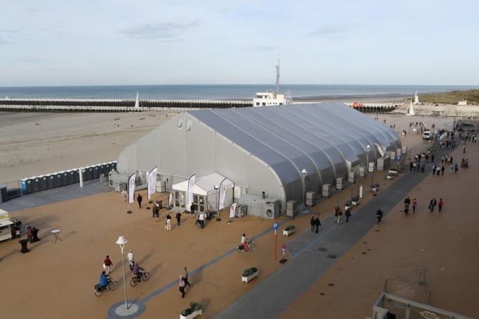 紫外線抵抗/防火効力のある大きい屋外のテント16*45m展覧会のテント